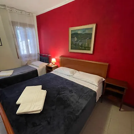 Apartment Comfortable Near Train Station